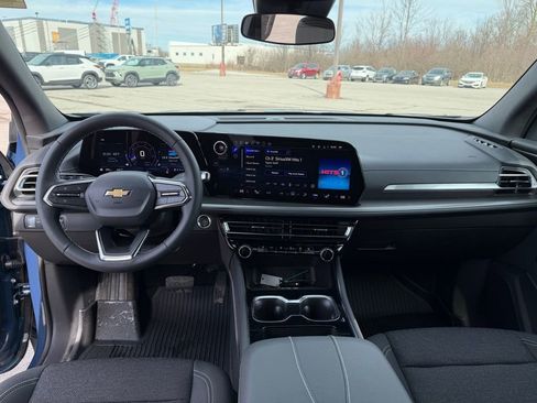 Used 2025 Chevrolet Traverse LT w/ LPO, Floor Liner Package image 15