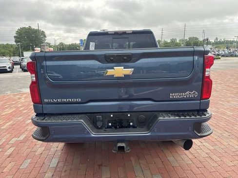 Used 2024 Chevrolet Silverado 2500 High Country w/ High Country Premium Package AWD/4WD image 13