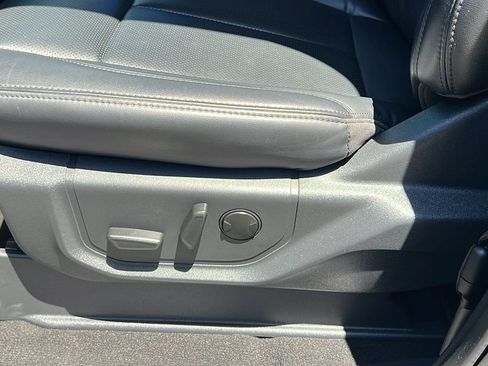 Certified 2024 Ford Expedition XLT RWD image 16