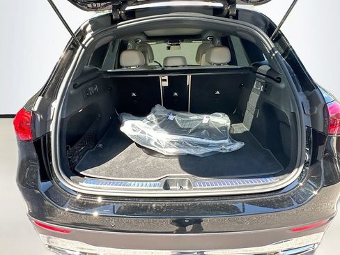 Used 2024 Mercedes-Benz GLC 300 4MATIC image 27