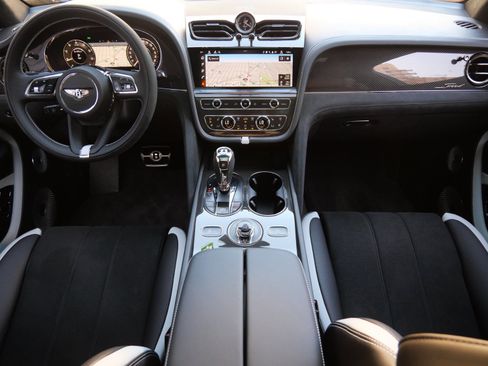 New 2026 Bentley Bentayga Speed image 4