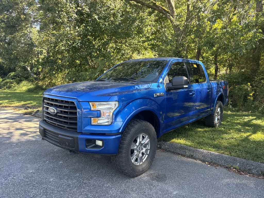 Used 2015 Ford F150 XLT w/ Equipment Group 302A Luxury AWD/4WD image 3