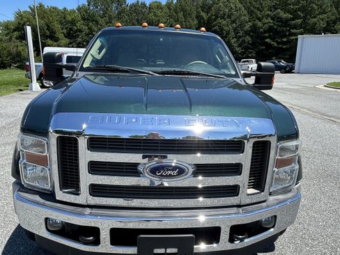 Used 2008 Ford F450 Lariat AWD/4WD image 2