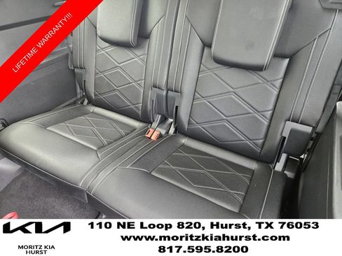 Used 2025 Volkswagen Atlas SE FWD image 30