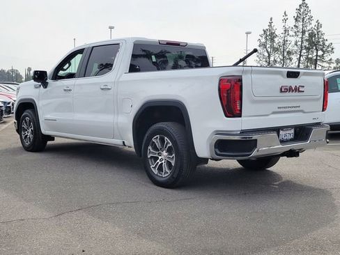 Used 2025 GMC Sierra 1500 SLT RWD image 3