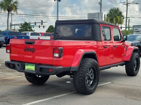 Used 2023 Jeep Gladiator Sport AWD/4WD image 6