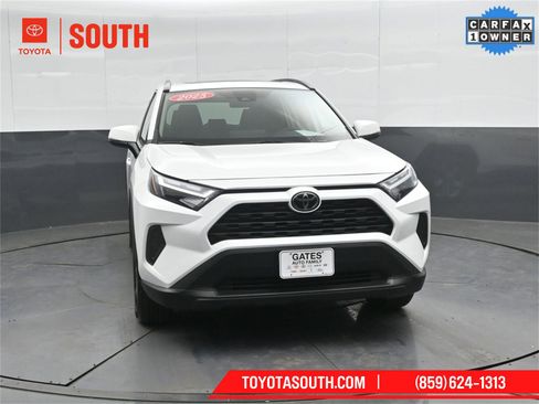 Used 2025 Toyota RAV4 XLE image 5