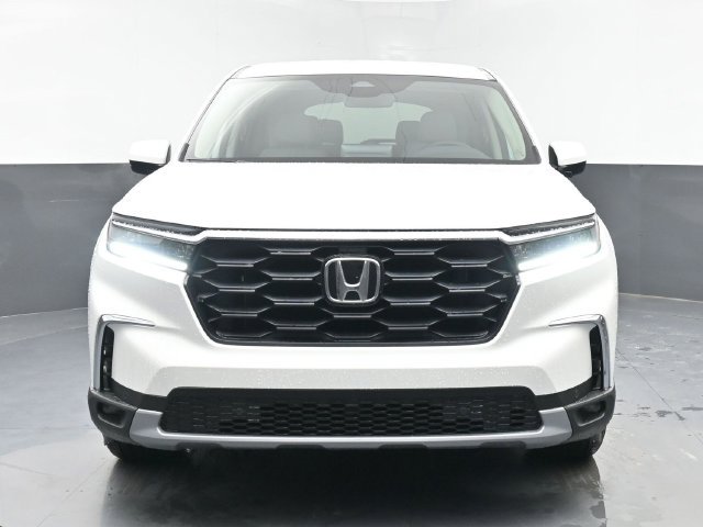 Used 2025 Honda Pilot EX-L image 3