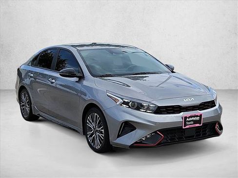 Used 2024 Kia Forte GT-Line FWD image 3
