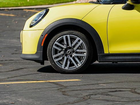 Used 2025 MINI Cooper S image 8