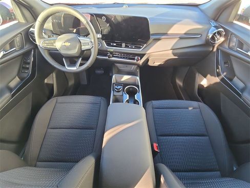 Certified 2026 Chevrolet Equinox LT w/ Safety and Technology Package image 21