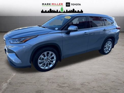 Used 2023 Toyota Highlander Limited AWD/4WD image 1
