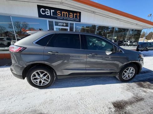 Used 2022 Ford Edge SEL AWD/4WD image 8