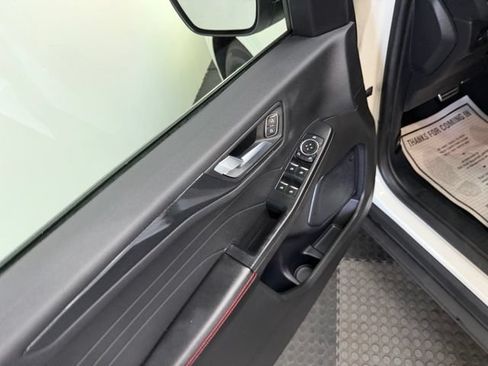 Used 2024 Ford Escape ST-Line w/ Tech Pack #1 FWD image 19