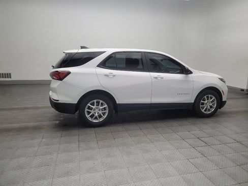 Used 2024 Chevrolet Equinox LS w/ Driver Confidence II Package FWD image 10