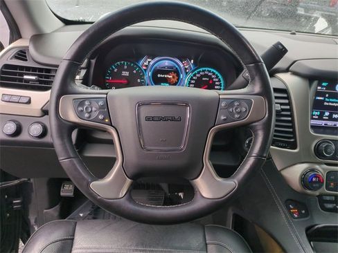 Used 2018 GMC Yukon Denali image 14