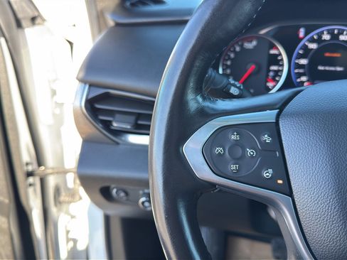 Used 2022 Chevrolet Traverse Premier w/ Redline Edition image 35