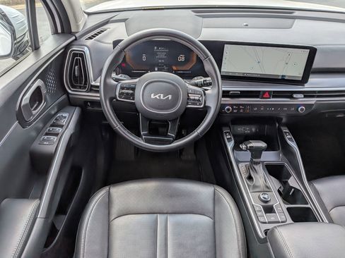 Used 2024 Kia Sorento S image 31