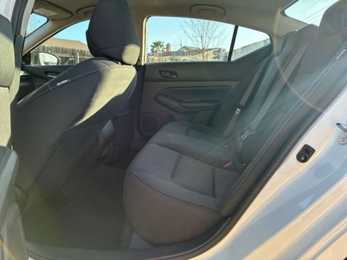 Used 2025 Nissan Altima 2.5 SV image 28