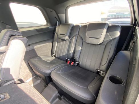 Used 2018 Mercedes-Benz GLS 450 4MATIC image 12