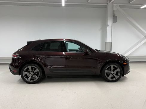 Certified 2026 Porsche Macan AWD/4WD image 8