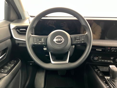 New 2026 Nissan Kicks SV image 12