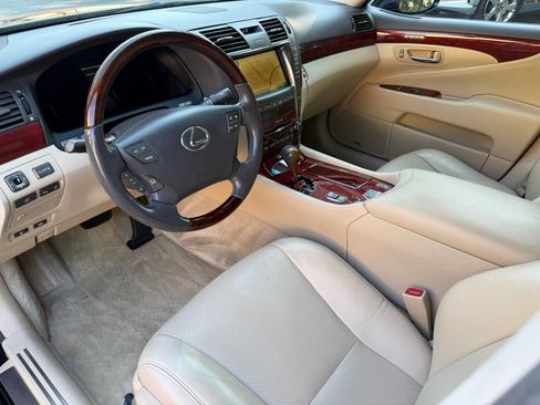 Used 2009 Lexus LS 460 RWD image 28