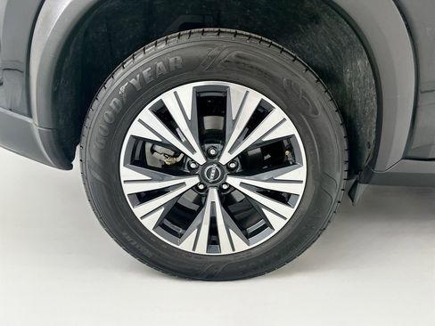 Used 2023 Nissan Rogue SV FWD image 31