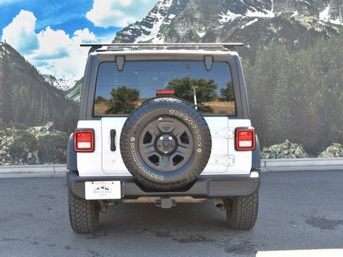 Used 2018 Jeep Wrangler Unlimited Sport AWD/4WD image 10