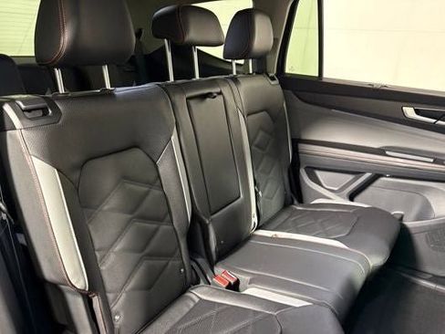 New 2026 Volkswagen Atlas Peak Edition AWD/4WD image 16