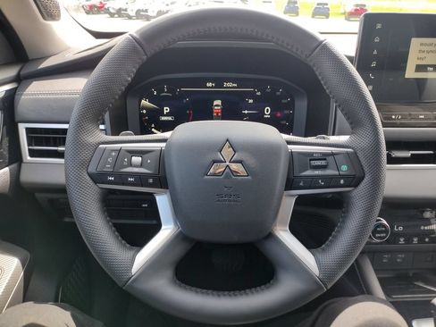 New 2026 Mitsubishi Outlander SE AWD/4WD image 7