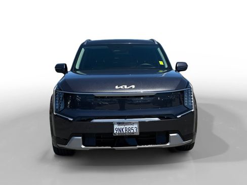 Used 2024 Kia EV9 Land AWD/4WD image 8
