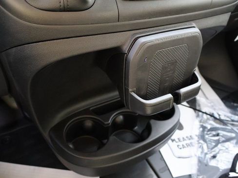 New 2026 RAM ProMaster 2500 w/ Premium Convenience Group FWD image 36