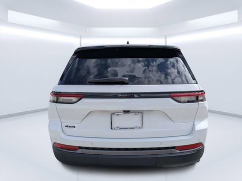 New 2026 Jeep Grand Cherokee 4WD image 4