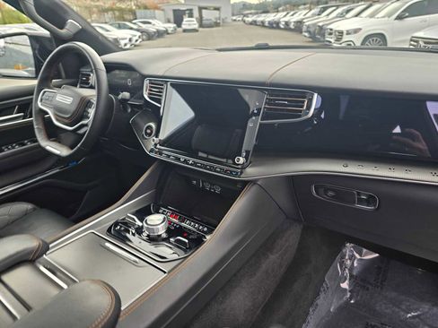 Used 2024 Jeep Grand Wagoneer L Series III w/ Quick Order Packagew 28T image 12