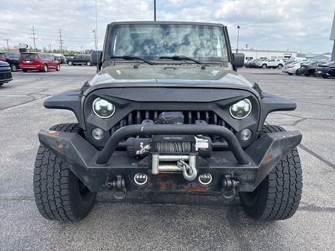 Used 2015 Jeep Wrangler Unlimited Sport w/ Quick Order Package 24S AWD/4WD image 2