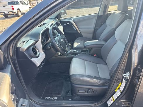 Used 2013 Toyota RAV4 Limited image 4