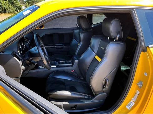 Used 2010 Dodge Challenger SRT8 w/ SRT Option Group II RWD image 9