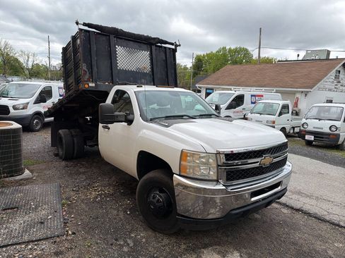 Used 2011 Chevrolet Silverado 3500 W/T RWD image 7