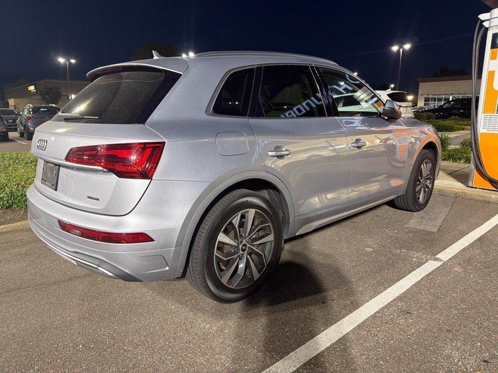 Used 2021 Audi Q5 2.0T Premium Plus w/ Premium Plus Package AWD/4WD image 4