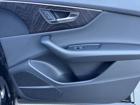 Used 2021 Audi Q8 Premium Plus w/ Premium Plus Package image 26