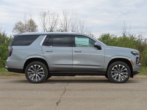 New 2026 Chevrolet Tahoe High Country image 2