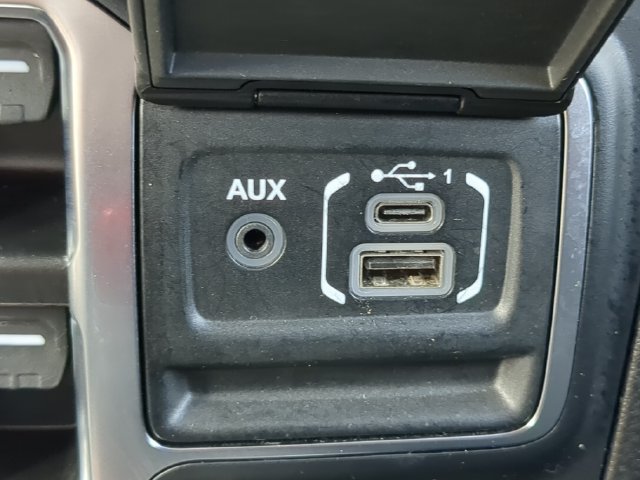 Used 2024 Jeep Wrangler Unlimited Rubicon 4xe AWD/4WD image 26