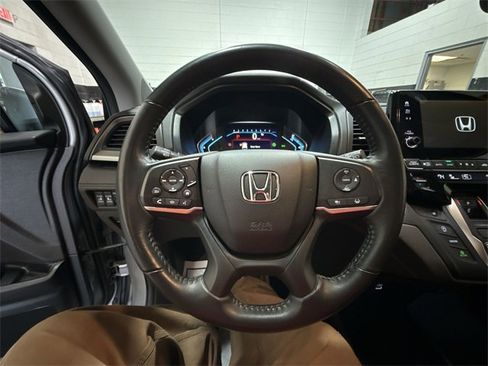 Used 2023 Honda Odyssey EX-L image 14