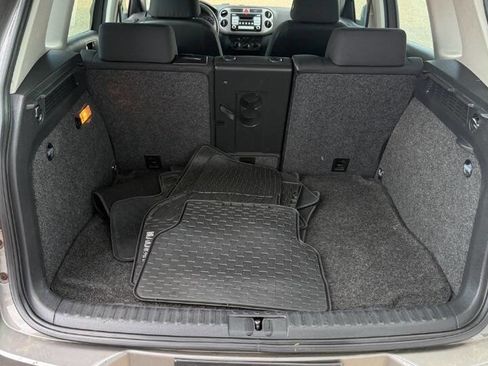 Used 2009 Volkswagen Tiguan S FWD image 12