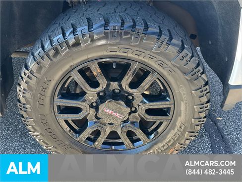 Used 2022 GMC Sierra 2500 AT4 w/ Gooseneck/5TH Wheel Package image 16