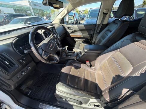 Used 2018 GMC Canyon Denali AWD/4WD image 3