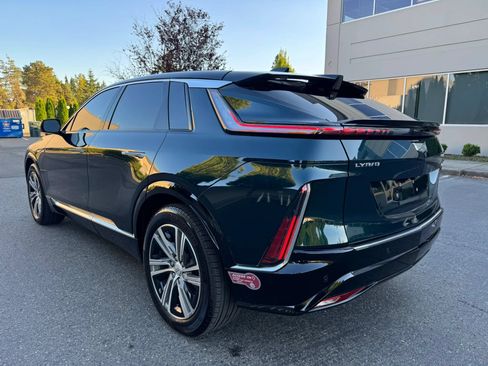 Used 2024 Cadillac Lyriq Luxury AWD/4WD image 5