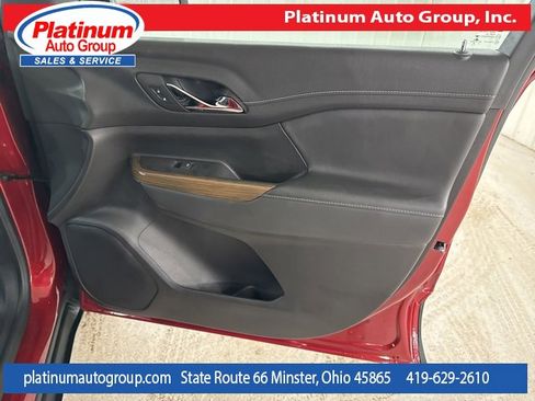 Used 2023 GMC Acadia SLE w/ Driver Convenience Package image 58