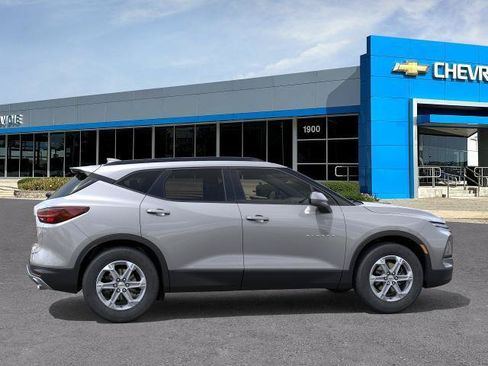New 2026 Chevrolet Blazer LT w/ Convenience Package FWD image 29